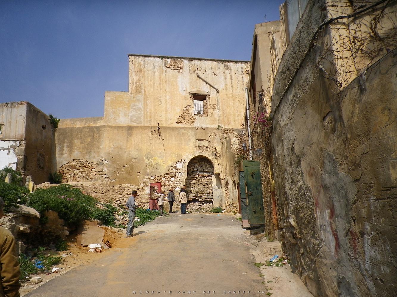 1996 La commence Les ruines de la porte d'espagne.JPG